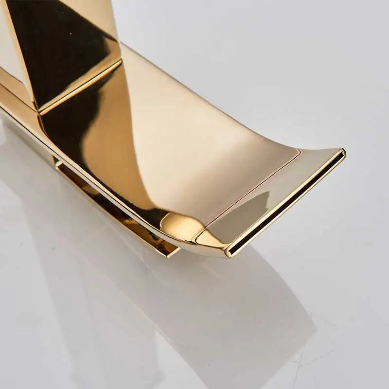 Retail Waterfall Bathroom Basin Faucet Chrome Deck Mount