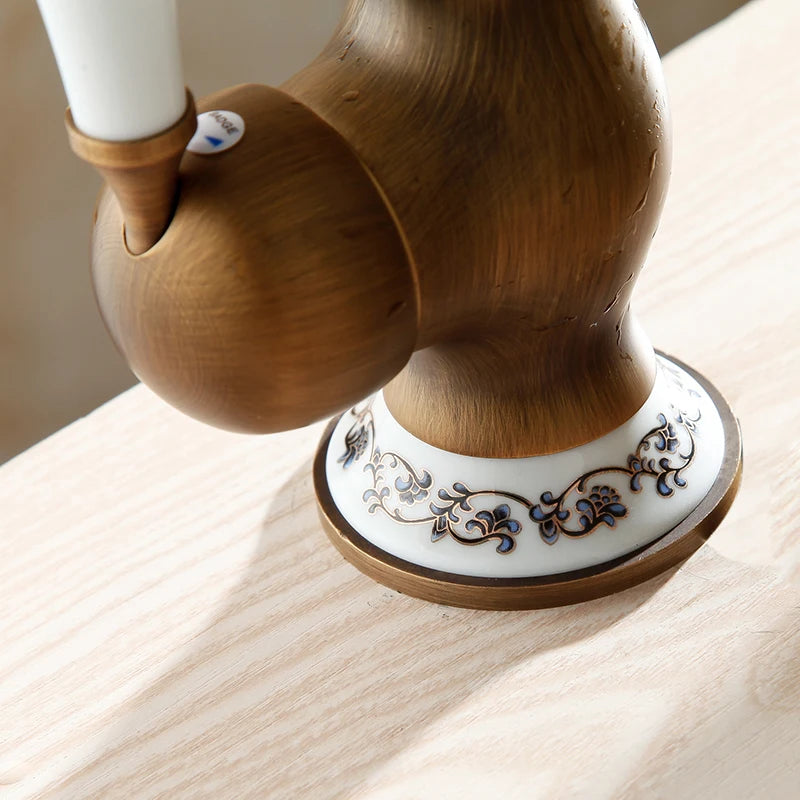 Luxury Retro Bathroom Sink Faucet Antique Brass Basin