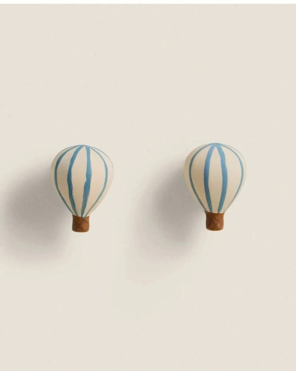 2pcs European Creative Balloon Ceramic Wall Hanging Cabinet