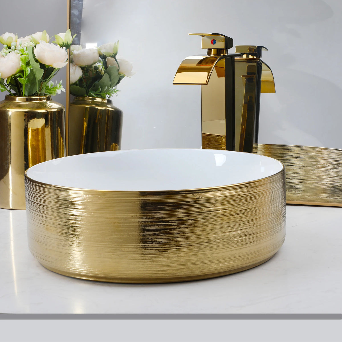 Kemaidi 14 Gold Round Vessel Sink Faucet Ceramic