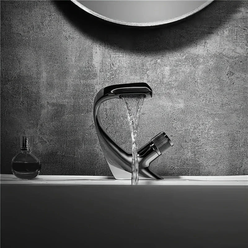 All Copper Black Washbasin Waterfall Faucet Cold Toilet