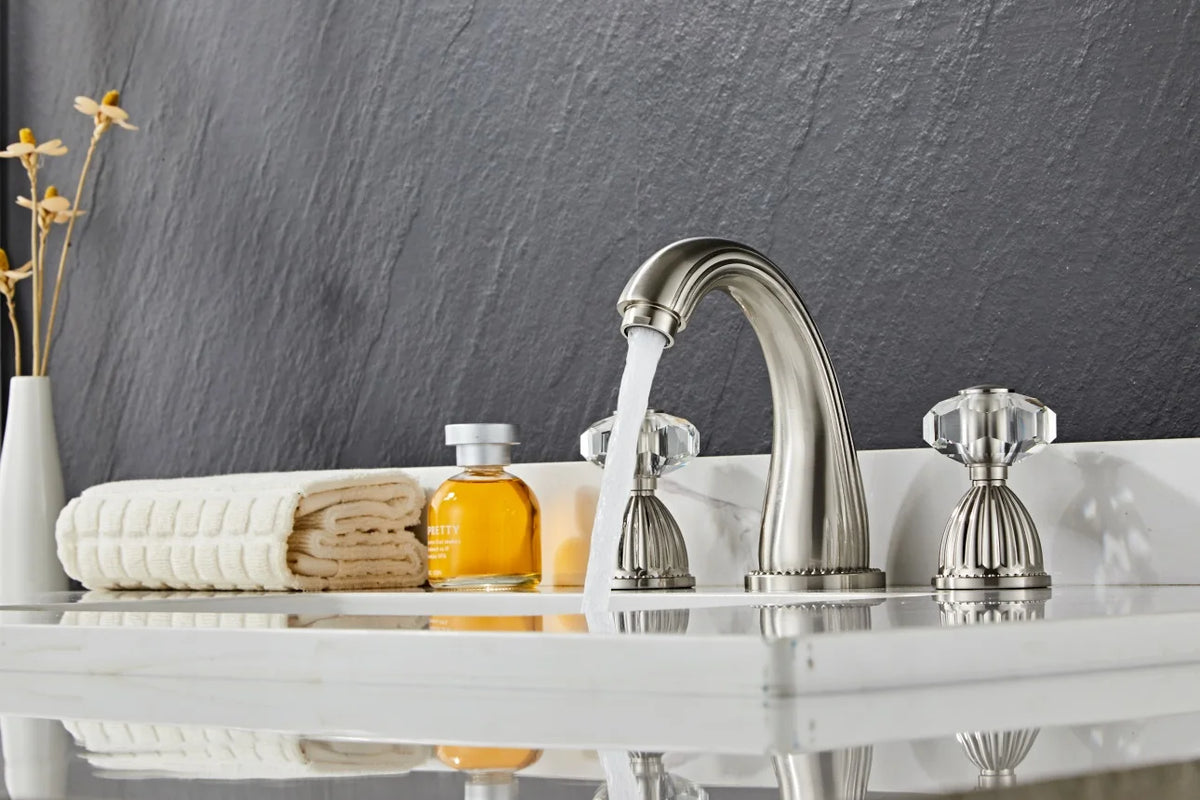 Basin Faucets Gold Brass Modern Bathroom Sink Faucet