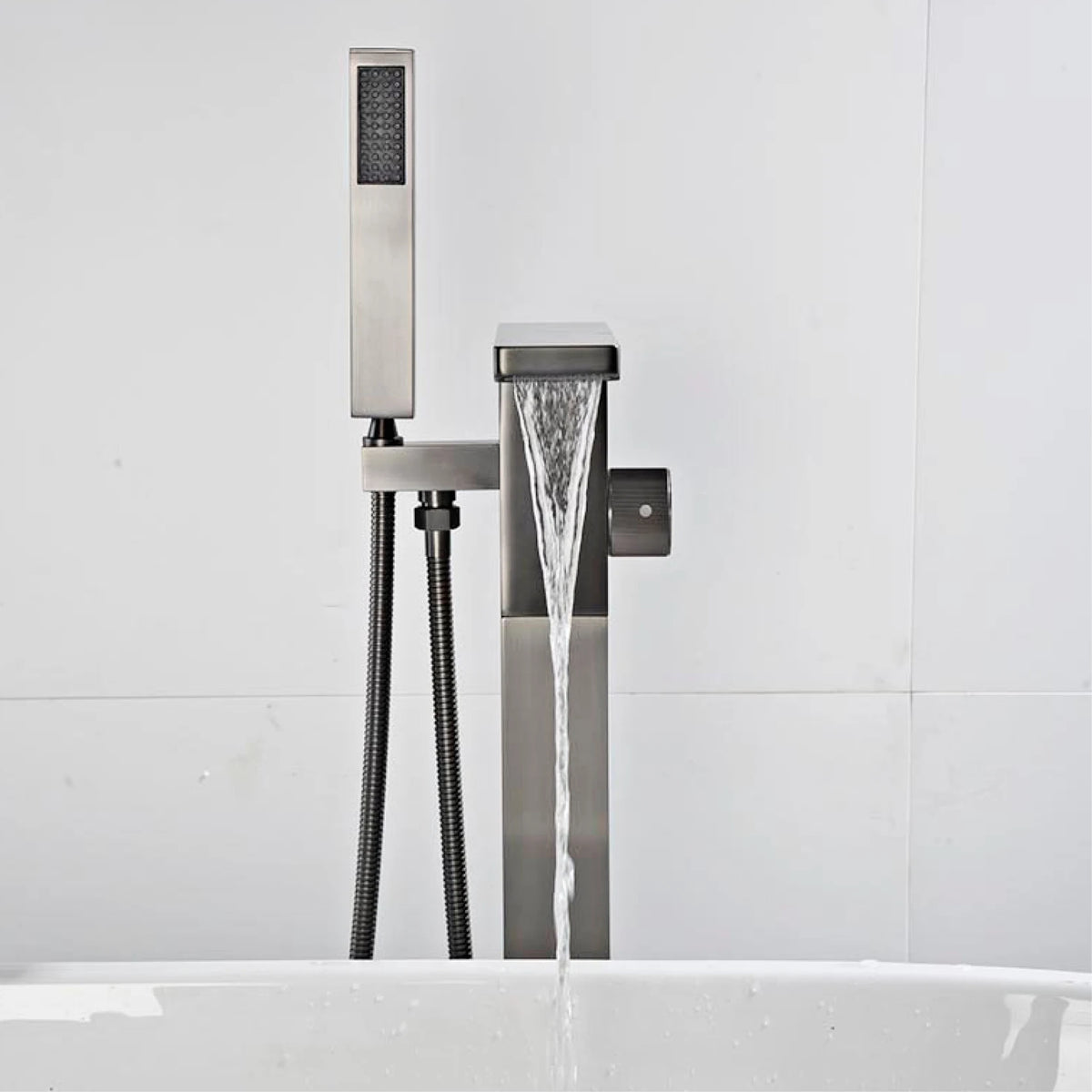 Luxury Black Brass Bathroom Faucet Floor Standing Design