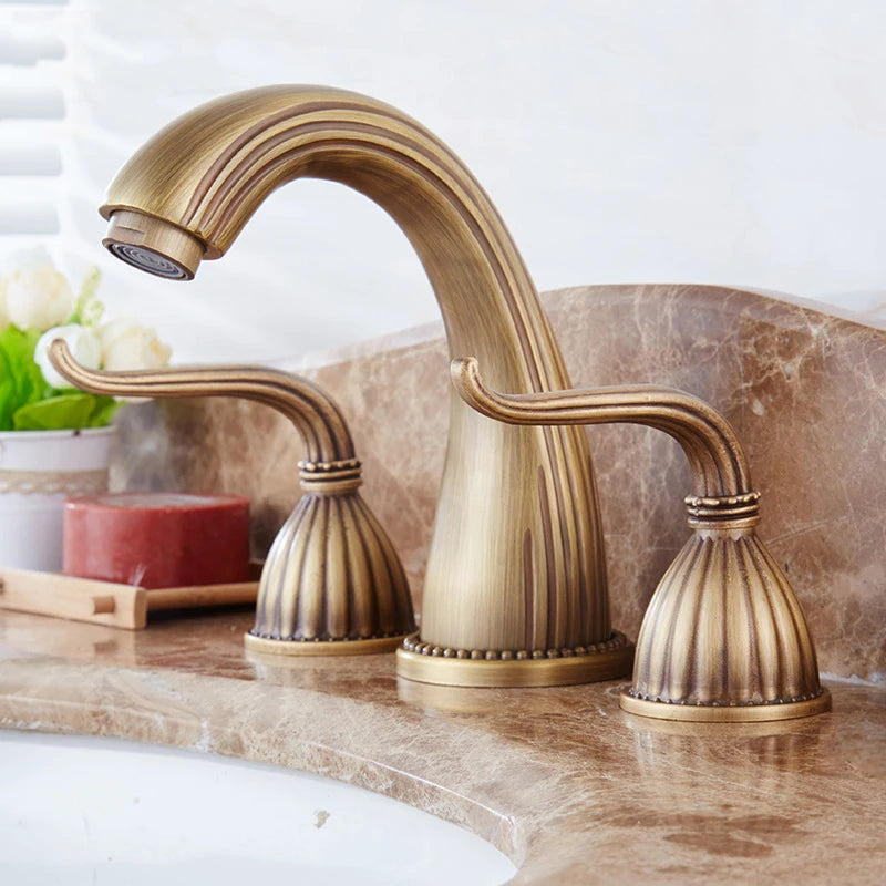 Antique Brass Basin Faucets Classic Bathroom Sink Faucet