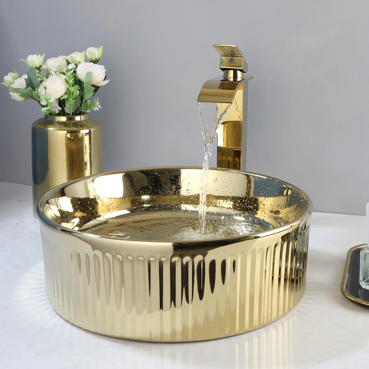 Kemaidi 14 Gold Round Vessel Sink Faucet Ceramic