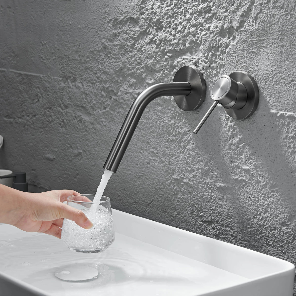 Luxury Brass Wall Mounted Bathroom Faucet Embedded Design