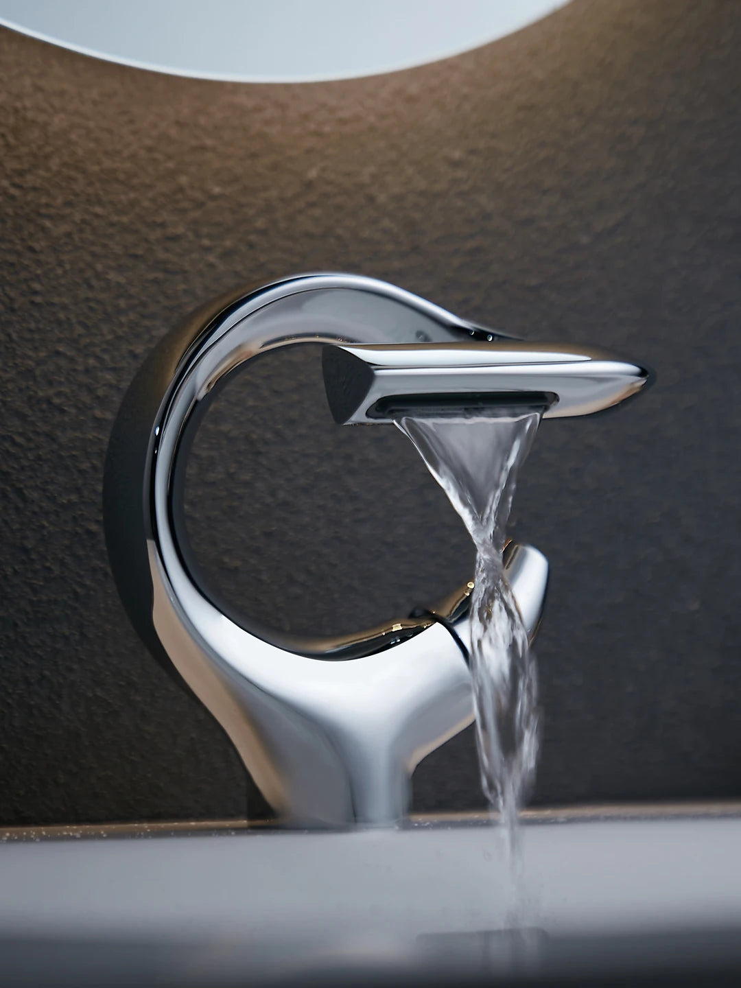 Design Basin Faucet Brass Bathroom Basin Waterfall Cold