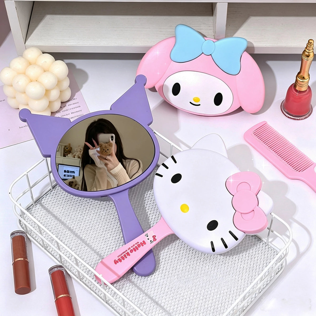 Kawaii Hello Kitty 2-In-1 Makeup Mirror & Comb