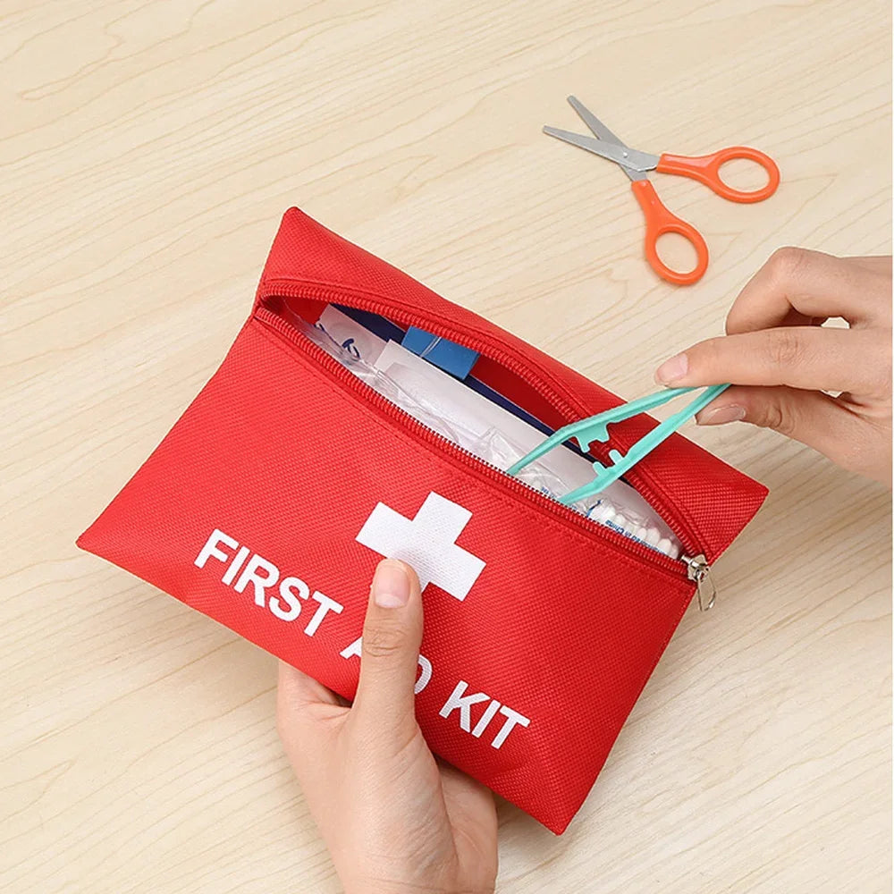 Family First Aid Kit Medicine Boxes Medicine Cabinet