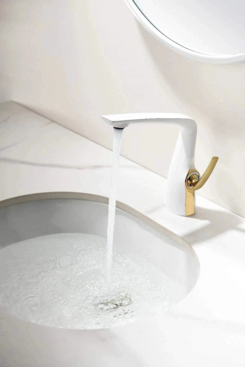Luxury Rose Gold Brass Bathroom Faucet Modern 1-Hole